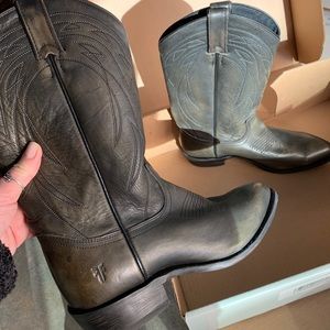 Frye Billy Women’s Boots